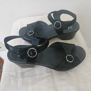 Dansko black sandals with "sequins" - 39UK/8.5US